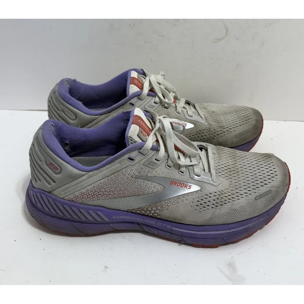 Brooks Adrenaline GTS 22 Womens Shoes Size 10 Purple Gray Running Gym Sneakers